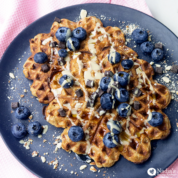 http://nadiashealthykitchen.com/wp-content/uploads/2015/09/healthy-oat-waffles.jpg