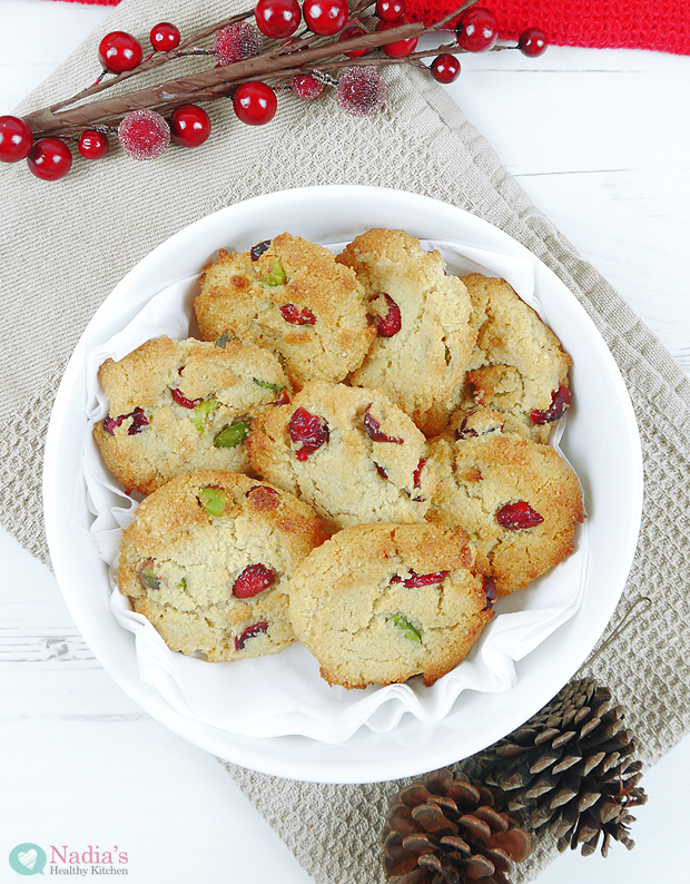 almond-cranberry-and-pistachio-cookies