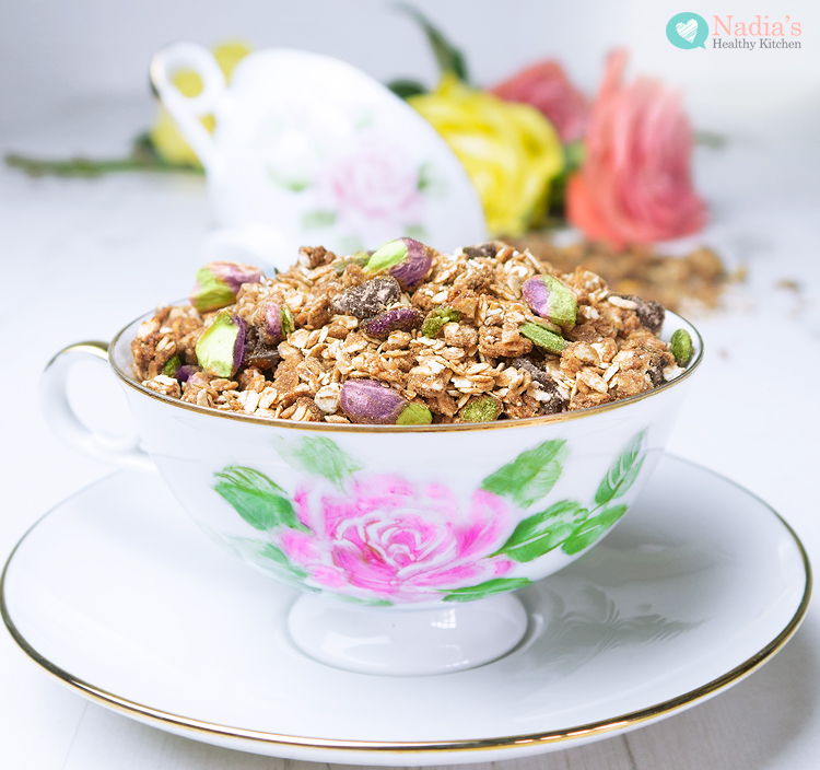 healthy-tahini-granola