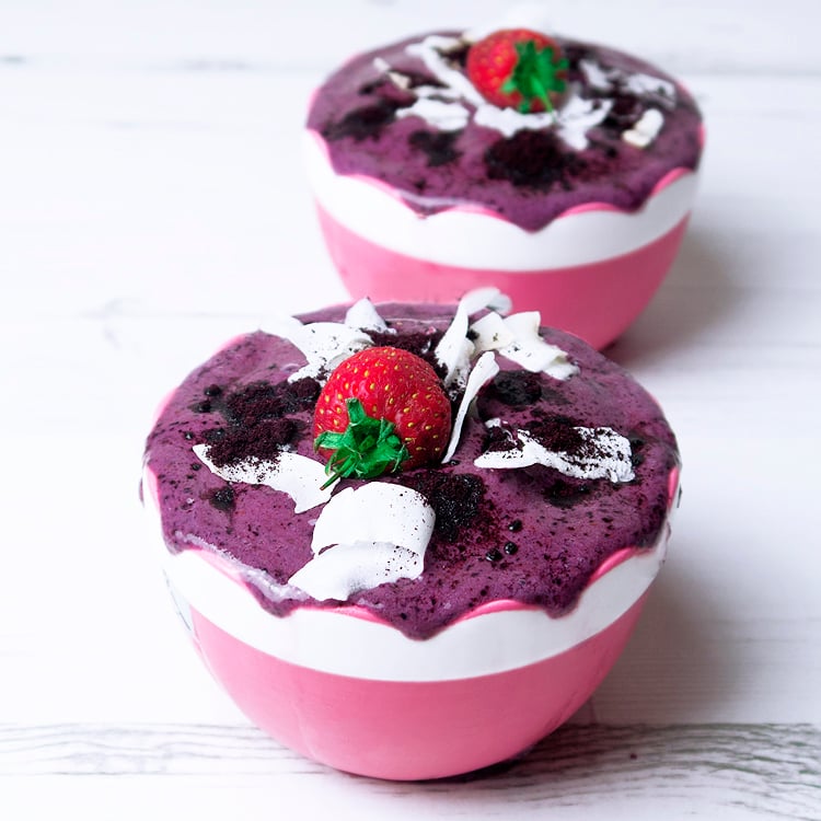 Frozen blueberry bowls