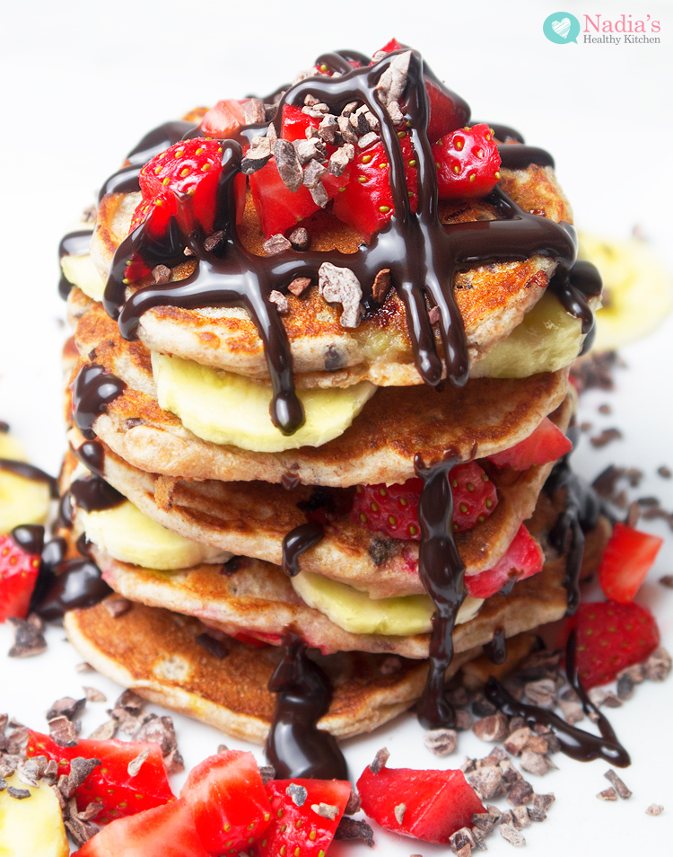 strawberry chocolate chip vegan pancakes