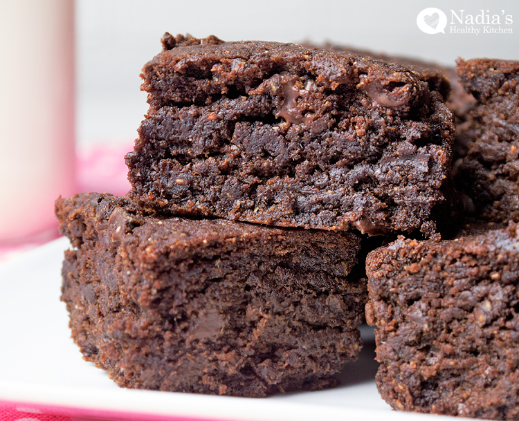 healthy spelt brownies