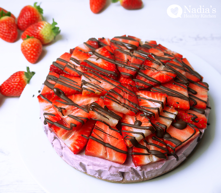 raw-strawberry-cheesecake