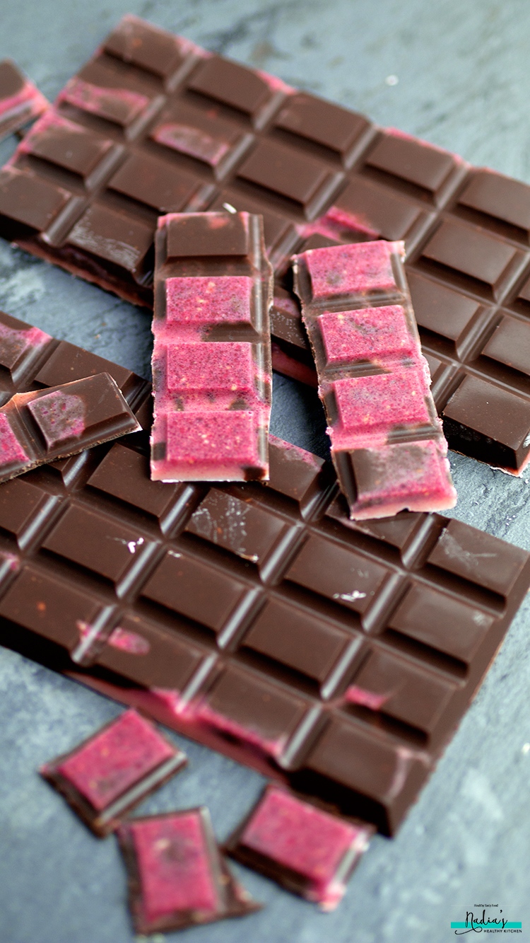 Homemade Raspberry Chocolate (Raw/Vegan/Dairy-free) - Video - Nadia's ...