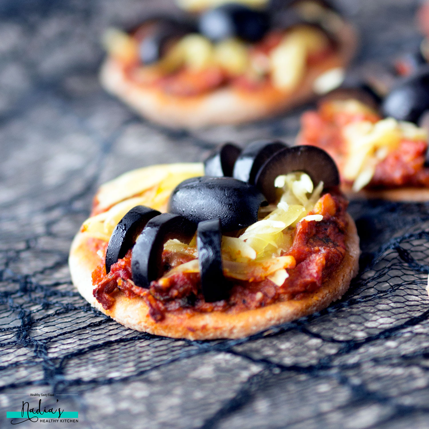 Mini Vegan Halloween Pizzas, Recipe