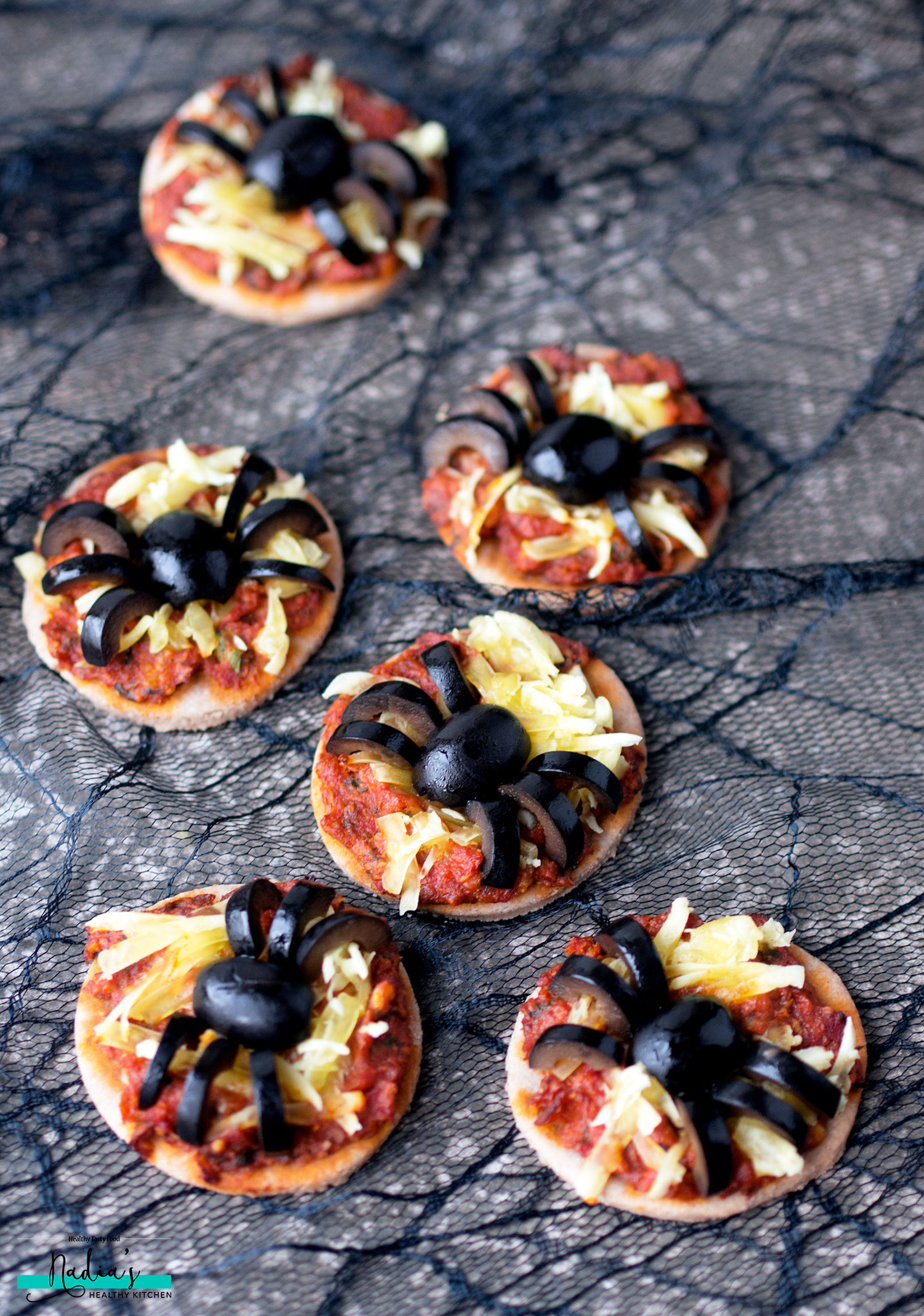 Mini Vegan Halloween Pizzas, Recipe