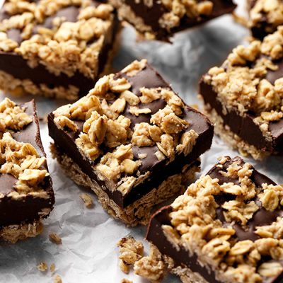 Chocolate Fudge Oat Bars (vegan & gluten-free)