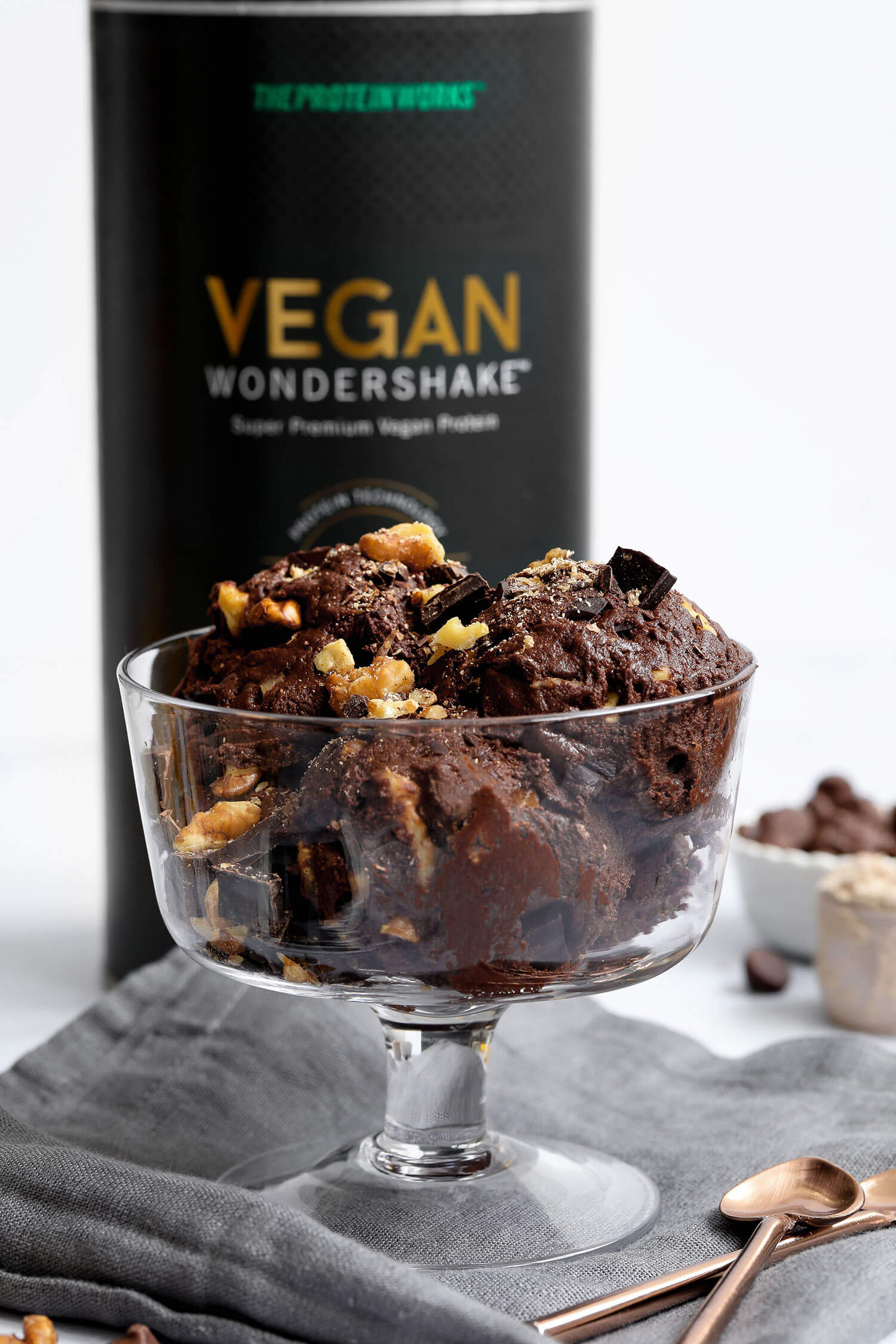 https://nadiashealthykitchen.com/wp-content/uploads/2020/04/vegan-protein-brownie-batter2.jpg