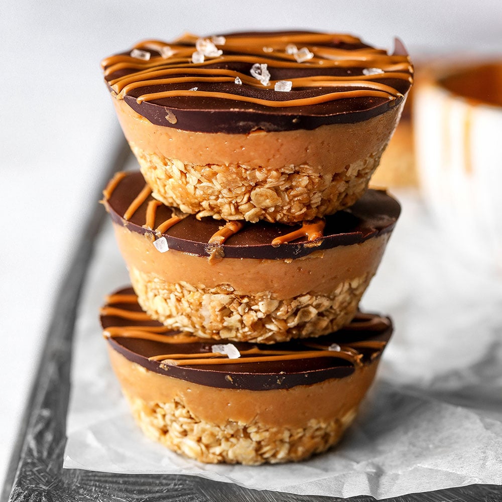 Peanut Butter Chocolate Oat Cups (No-bake/Vegan/Gluten-free)