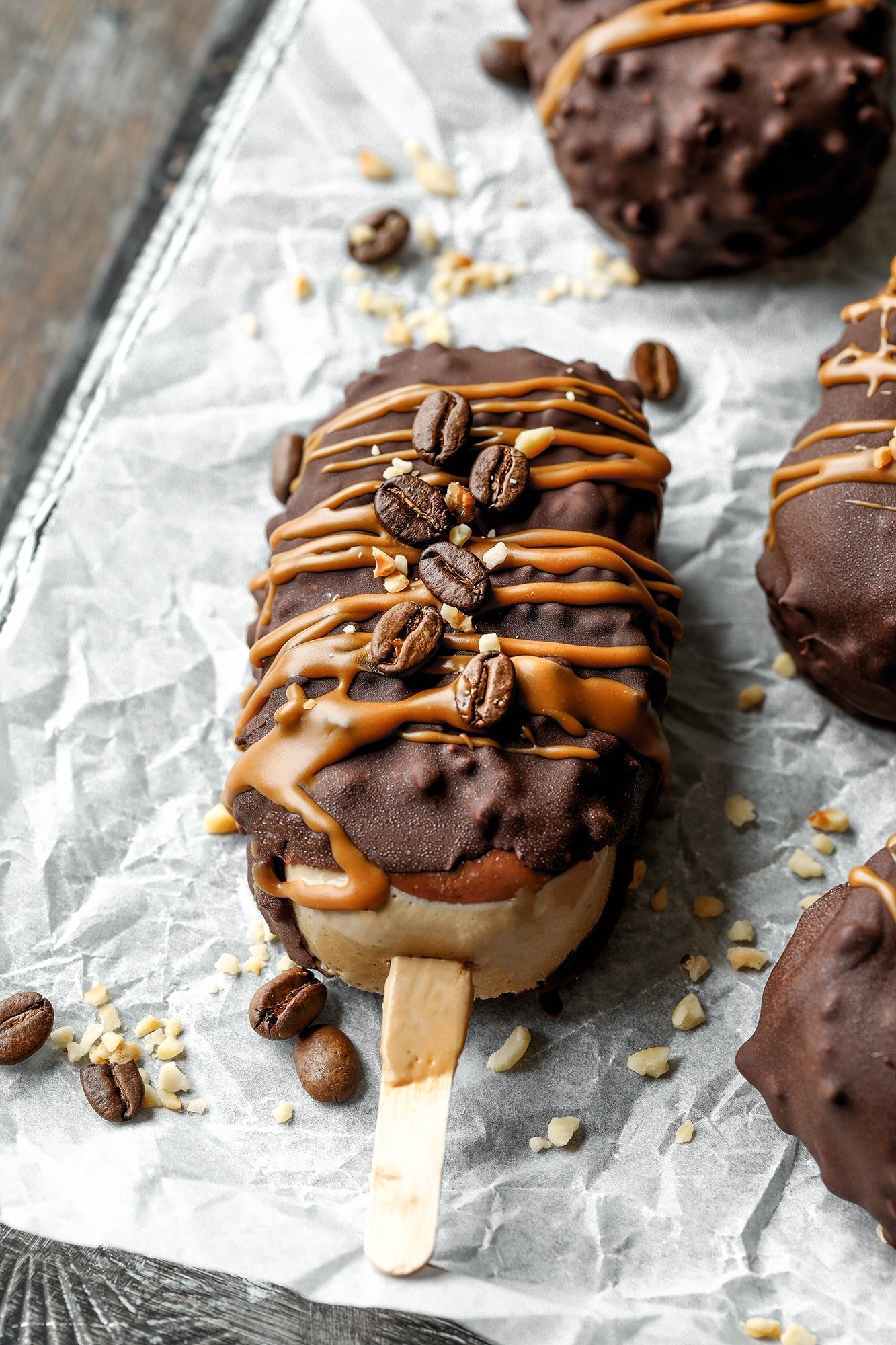 https://nadiashealthykitchen.com/wp-content/uploads/2022/06/vegan-coffee-chocolate-magnums_7-min.jpg