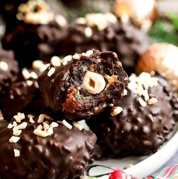 Ferrero Rocher Stuffed Dates (vegan Healthier No-bake)