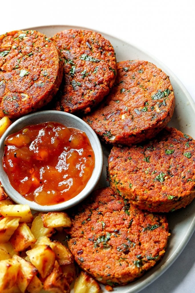 Curry Spice Tofu Burgers (Vegan & Gluten-free)
