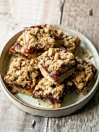 Healthy Date Oat Squares (Oil-free,No Added Sugar,Vegan,GF)