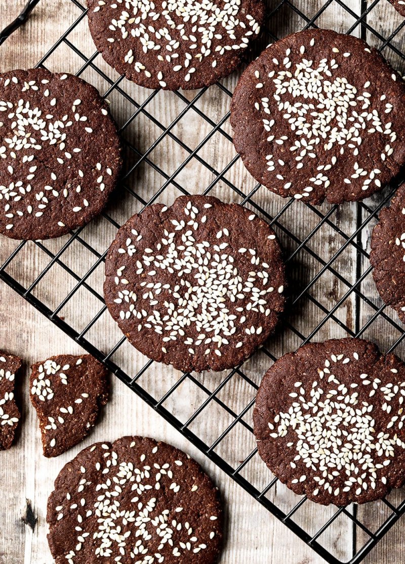 Crunchy Chocolate Tahini Cookies (Vegan & GF)