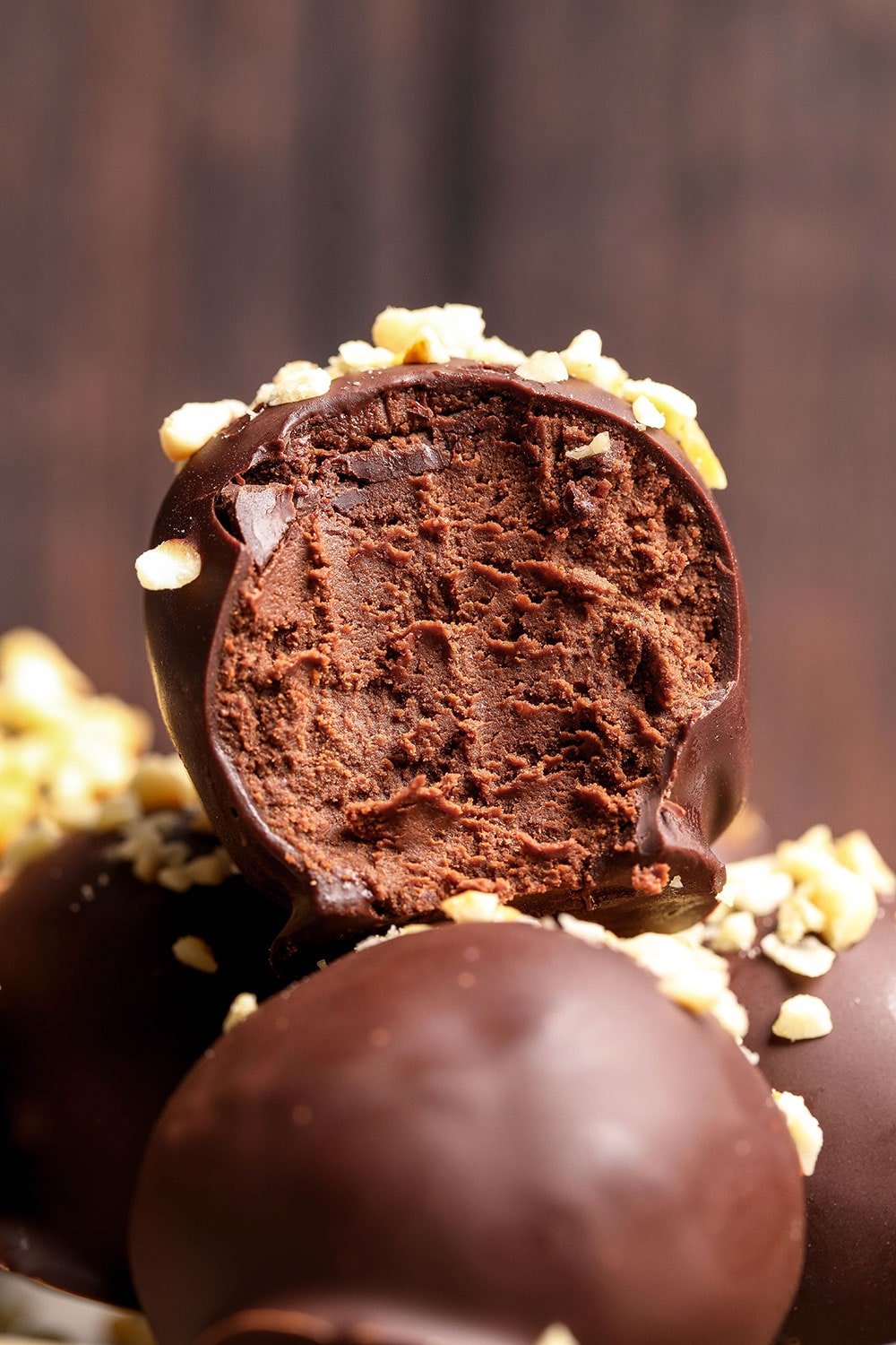 4-Ingredient Vegan Hazelnut Chocolate Truffles