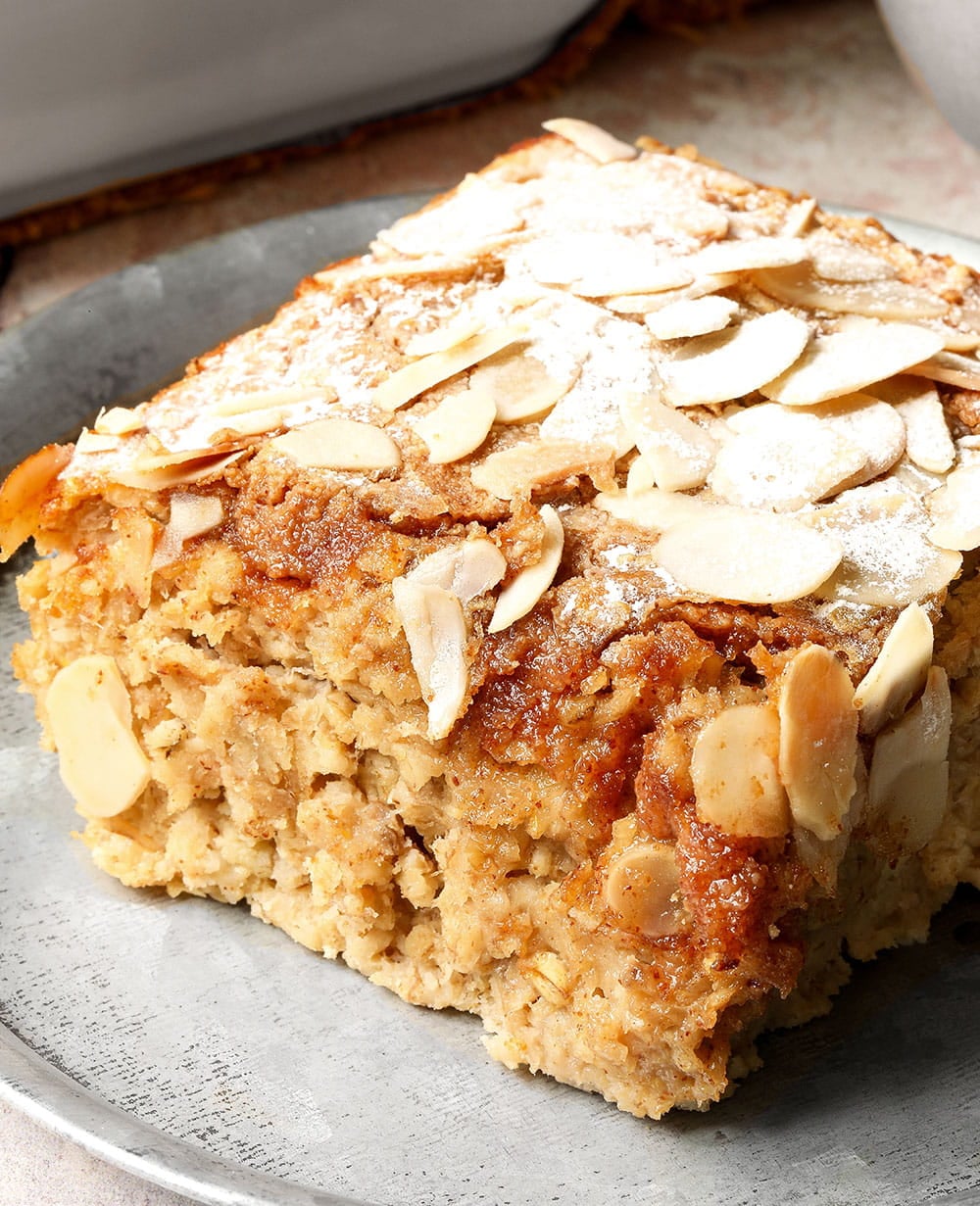Almond Croissant Baked Oats